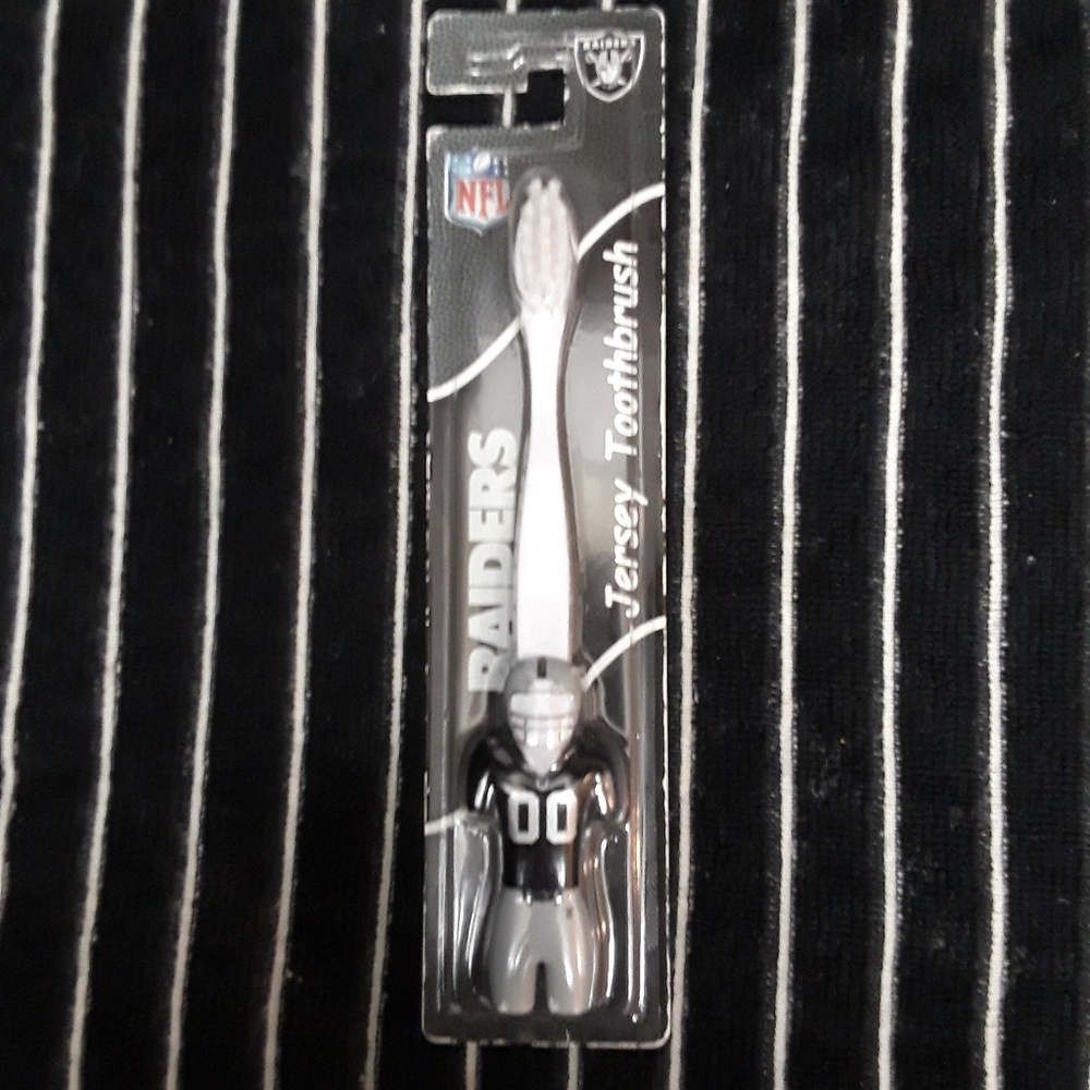 NFL Oakland Raiders Toothbrush
